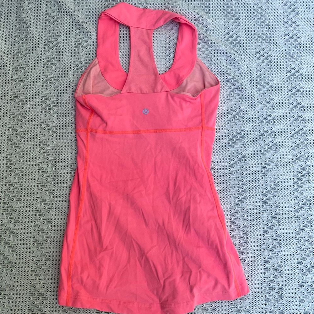 Lululemon tank